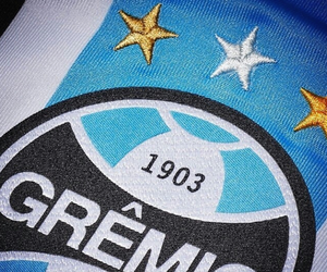 Na véspera do lançamento, Grêmio divulga valores da nova camiseta