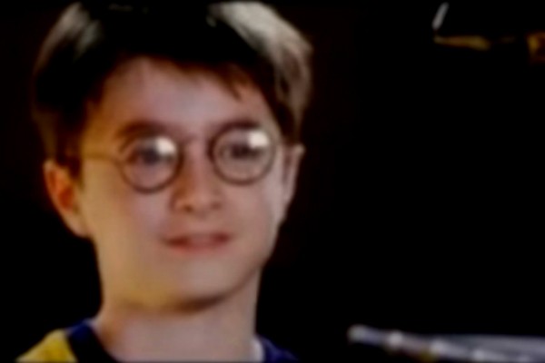 Daniel Radcliffe em teste para Harry Potter  (Foto: Reprodução Youtube)