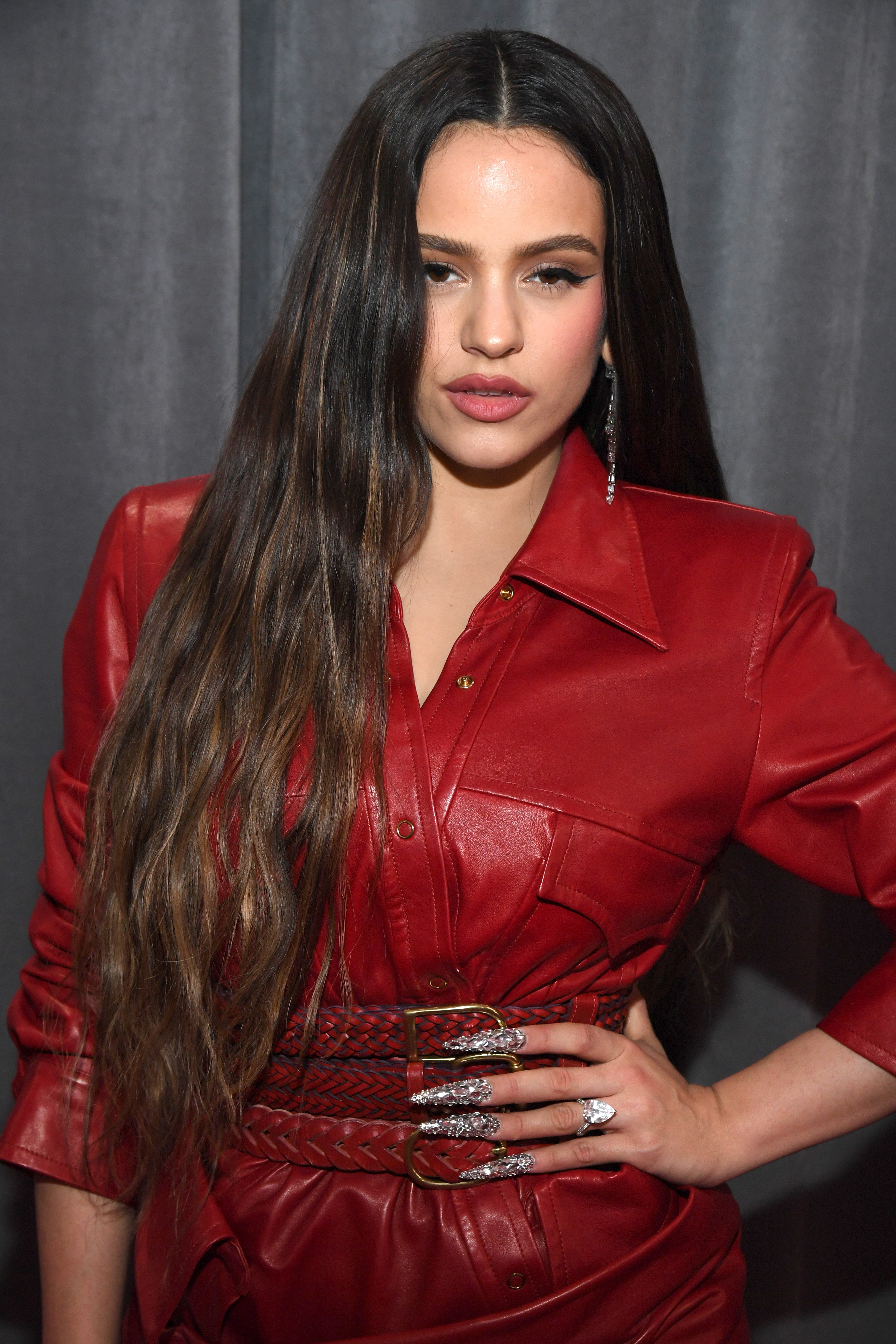 LOS ANGELES, CALIFORNIA - JANUARY 26: Rosalia attends the 62nd Annual GRAMMY Awards at STAPLES Center on January 26, 2020 in Los Angeles, California. (Photo by Kevin Mazur/Getty Images for The Recording Academy) (Foto: Getty Images for The Recording A)