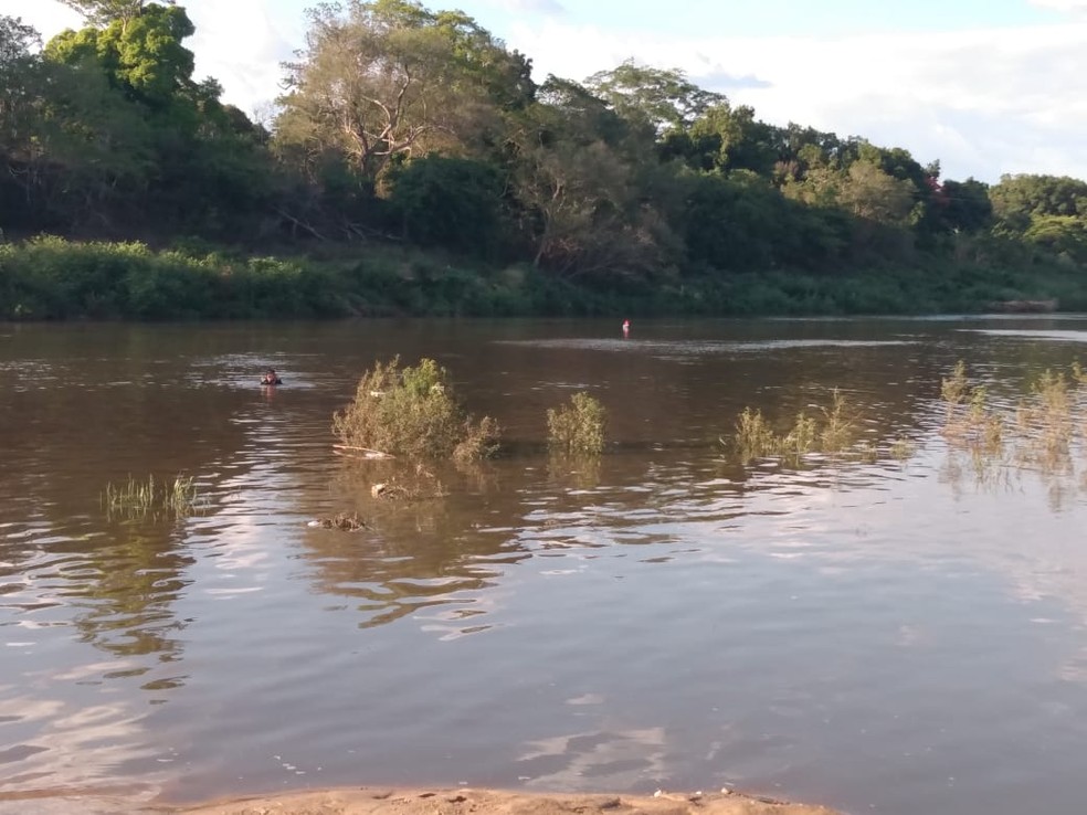 Homem morre afogado após sofrer ataque epilético durante banho no rio Poti, em Teresina — Foto: Corpo de Bombeiros