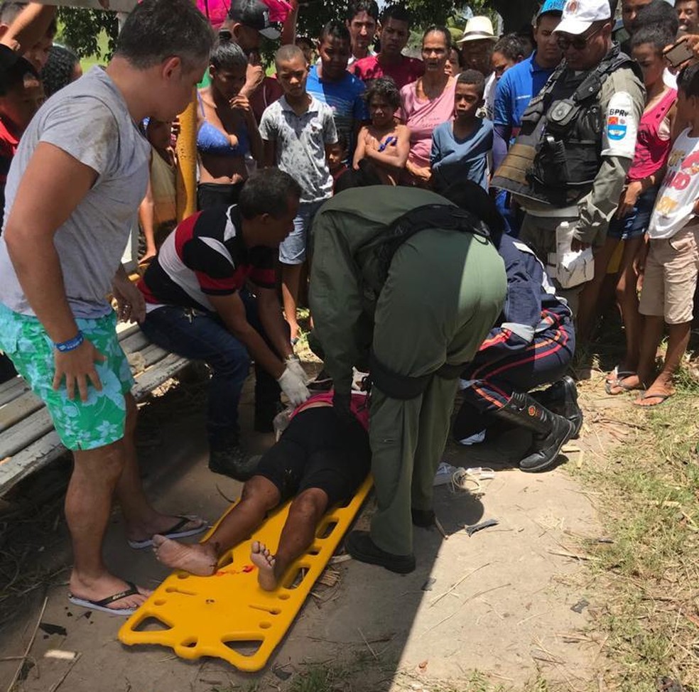 Homem fica ferido em acidente na AL-105 em São Luís do Quitunde — Foto: CBMAL/Divulgação