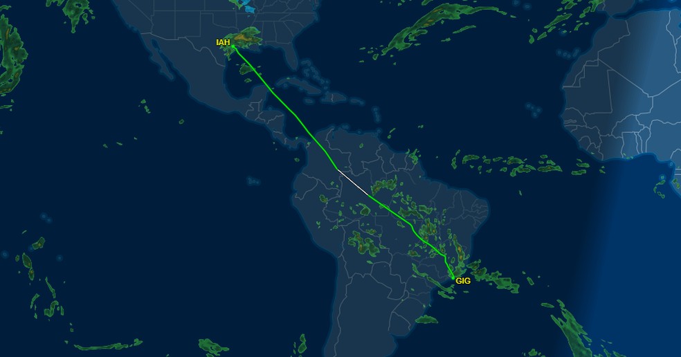 Mapa mostra o trajeto do voo da United 128 — Foto: Reprodução/Flightaware