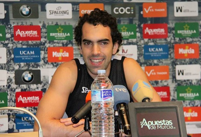 OFF - Ex-Fla estreia com revés no Espanhol, mas faz a 3ª melhor jogada da rodada