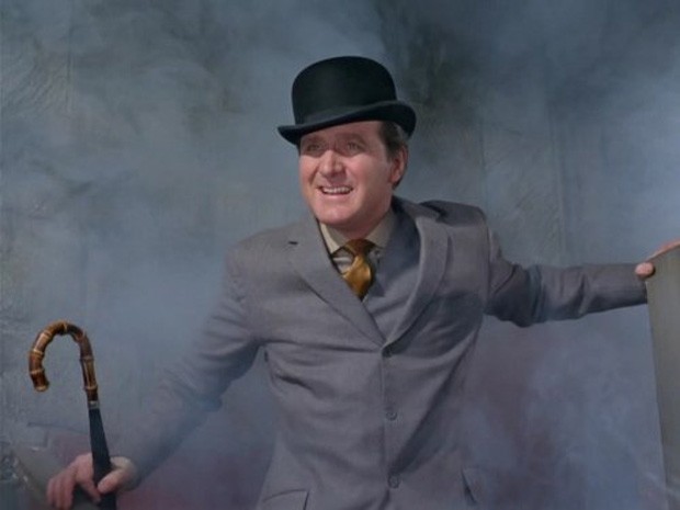 Morreu Patrick Macnee da série de televisão Os Vingadores - Notícias de  televisão e séries - filmSPOT