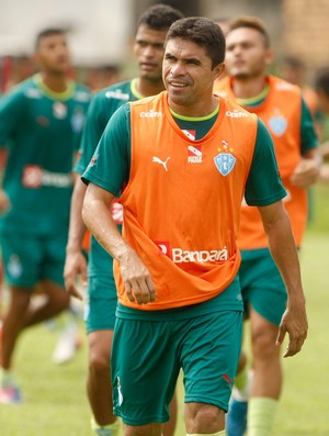Vanderson durante treino do Paysandu (Foto: Marcelo Seabra/O Liberal)