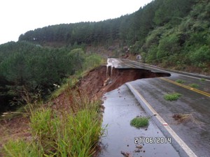 Liberado o tráfego para veículos leves na BR-280, na Serra de Corupá (SC) -  Estradas