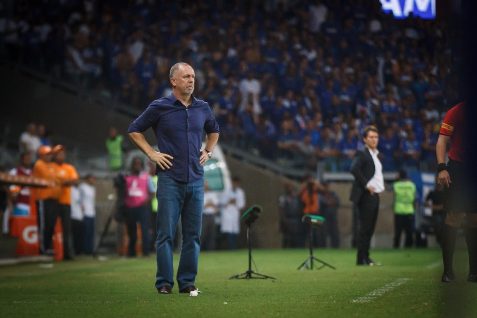 Mano Menezes garantre time com astral elevado para a sequência da temporada — Foto: Vinnicius Silva/Cruzeiro