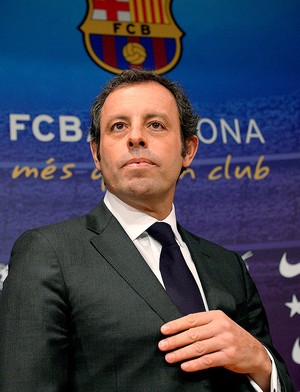 Sandro Rosell presidente do Barcelona coletiva renuncia (Foto: AP)