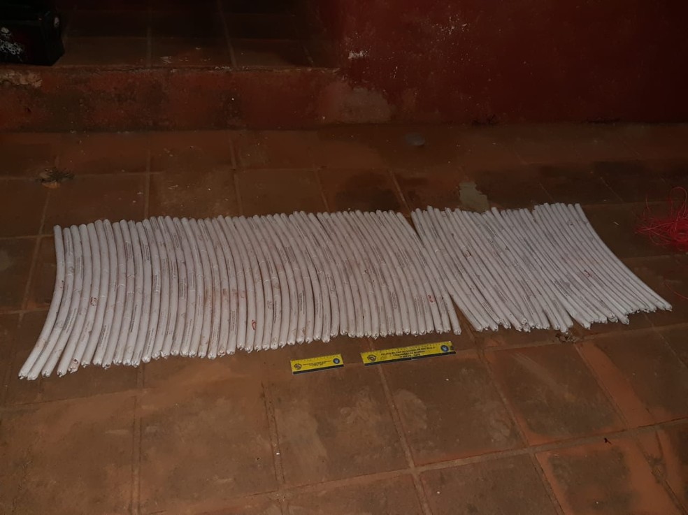 Artefatos explosivos são apreendidos em propriedade de Boituva — Foto: Polícia Militar/Divulgação