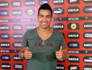 Saimon é apresentado e revela estilo: “Não penso só em bico para o mato”