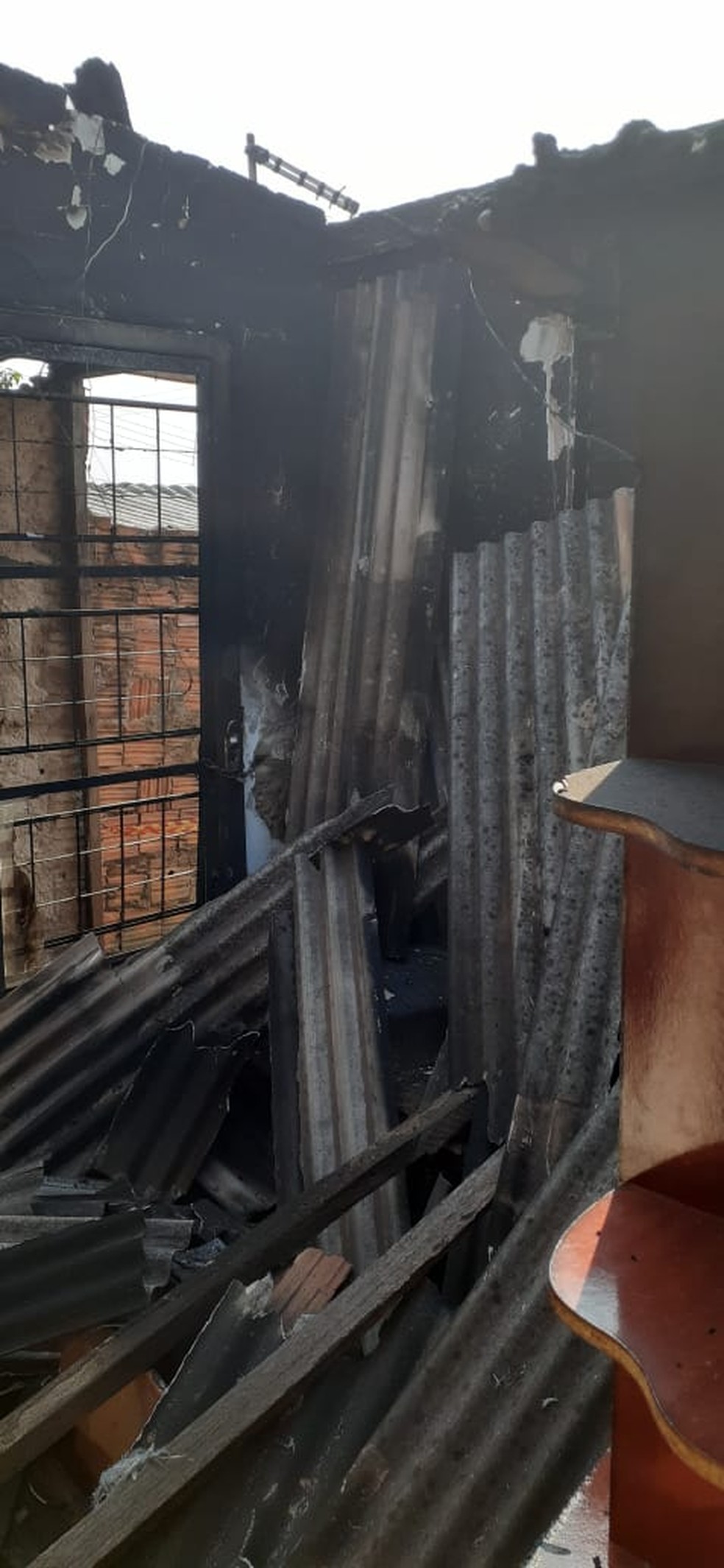 Homem coloca fogo em residência com a mãe dentro em Dracena — Foto: Cedida 