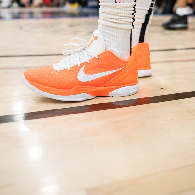 Nike Kobe 6 PE que homenageia WNBA (Foto: Cassy Athena/Getty Images)