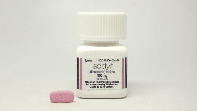 Desenvolvido inicialmente como antidepressivo, flibanserin foi lançado nos EUA em 2015 com o nome comercial Addyi (Foto: Reuters (via BBC))