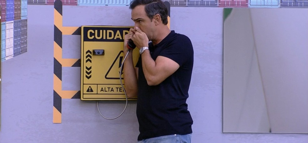Tadeu Schmidt no Big Fone na casa do BBB 23 &mdash; Foto: gshow