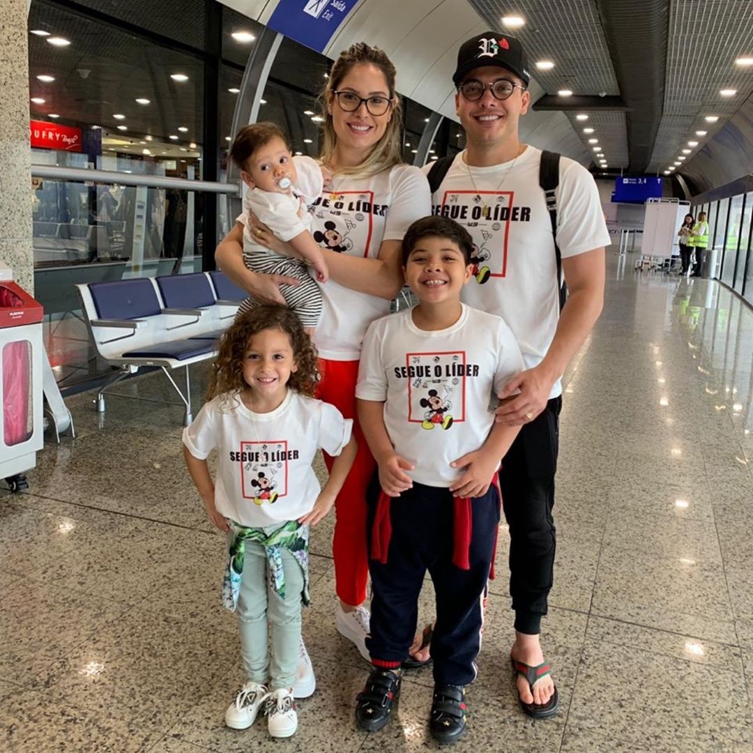 Wesley Safadão e família viajam para a Disney, nos EUA (Foto: Reprodução / Instagram)