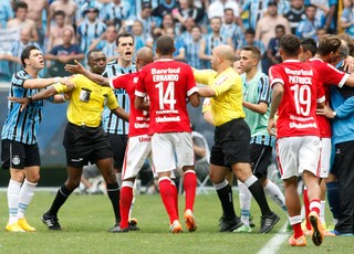 Grêmio vê Inter favorito, mas aposta no Gre-Nal como jogo da afirmação