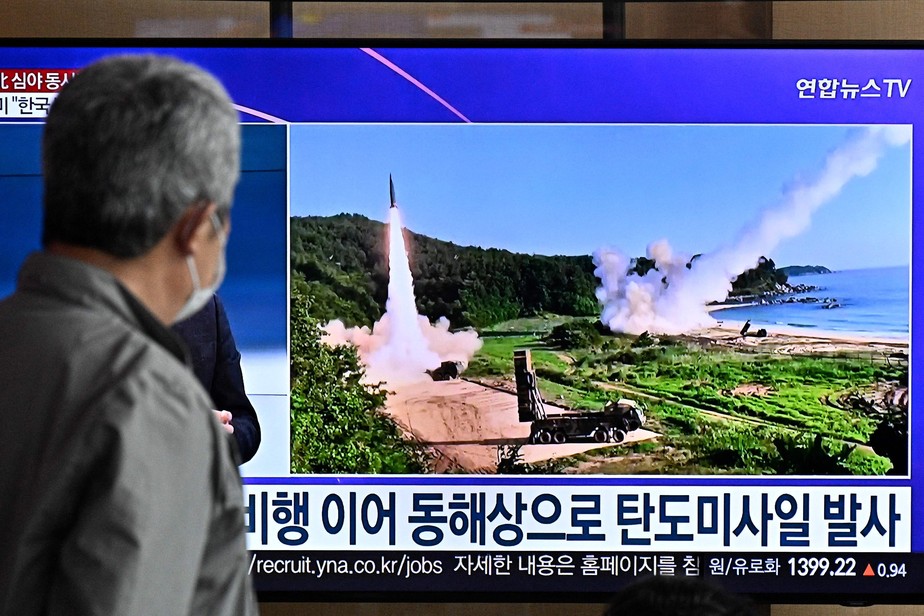 No dia 14 de outubro, as TVs sul-coreanas exibiram teste de míssil da Coreia do Norte
