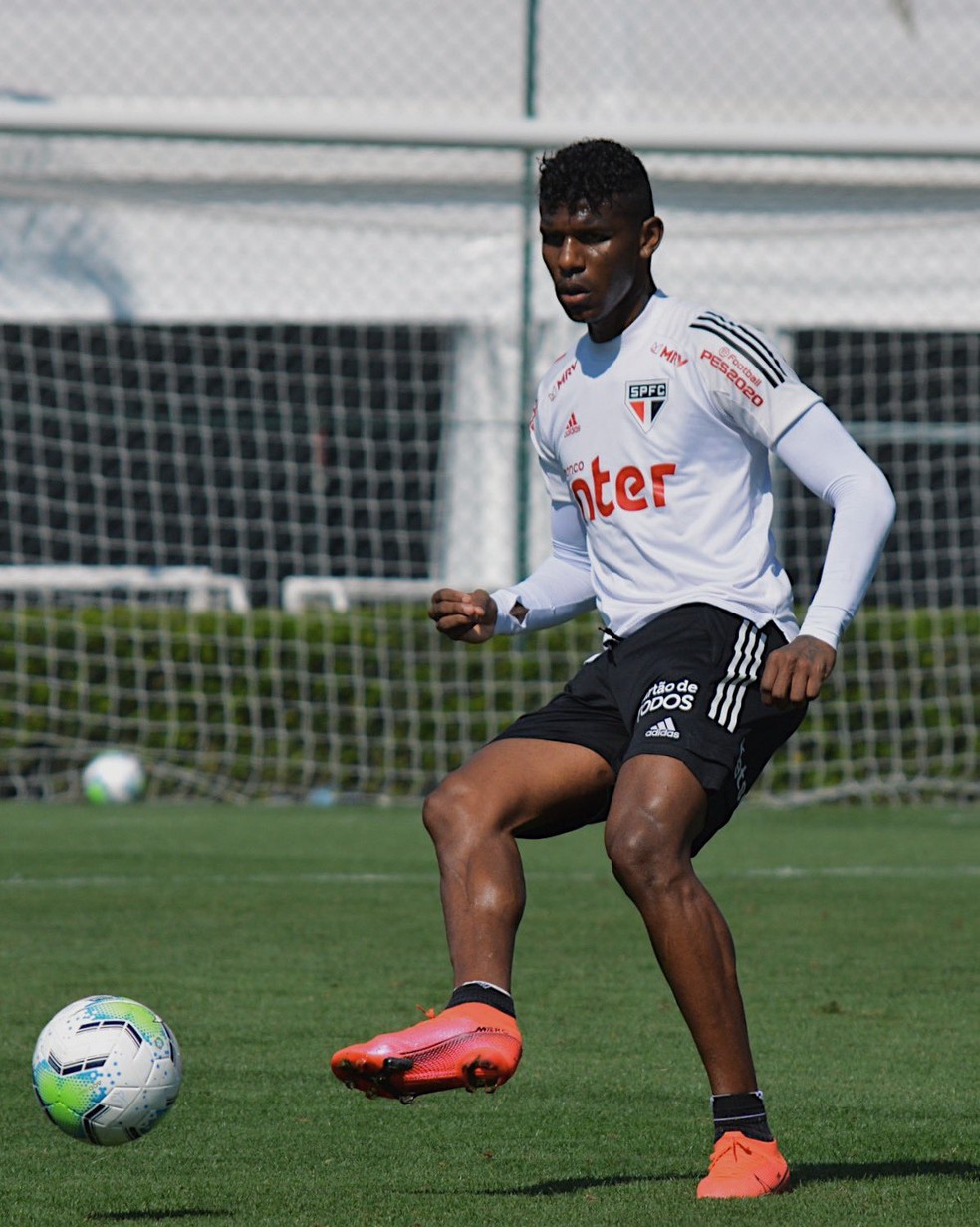 Arboleda São Paulo treino — Foto: Reprodução/Twitter