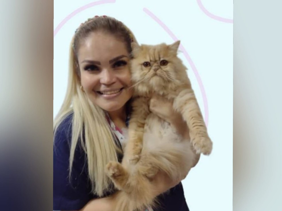 Dra. Barbie dos Animais tinha mais de 16 mil seguidores no Instagram, onde compartilhava dicas e tirava dúvidas de tutores sobre os cuidados com os pets. — Foto: Instagram/ Reprodução