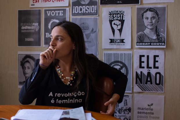Em fevereiro de 2020, depois de um ano de seu primeiro mandato como deputada federal, assumiu a liderança do PSOL na Câmara, papel que exerce "com obstinação" por saber que uma mulher na política institucional deste país, "ainda mais em função de líder",  (Foto: Luiza Herdy e Laila Varaschin)