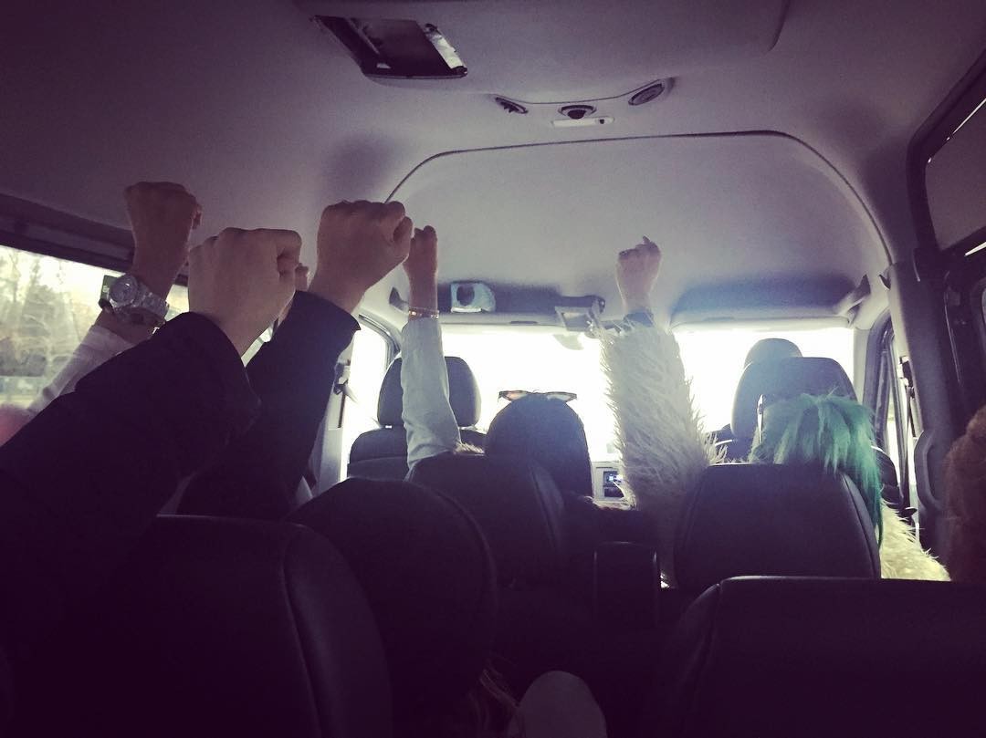 Evan Rachel Wood postou foto a caminho do Women´s March (Foto: Reprodução/ Instagram)