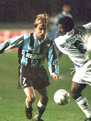 Na Memória: Grêmio goleia Galo em 1996 com Paulo Nunes inspirado
