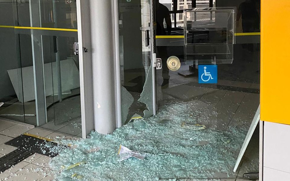 Agência do Banco do Brasil também foi atacada — Foto: 21ª Coorpin de Itapetinga
