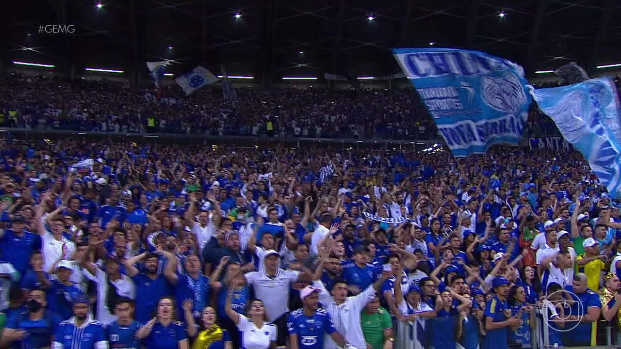 Apoio da torcida tem feito Cruzeiro ser mais intenso como mandante