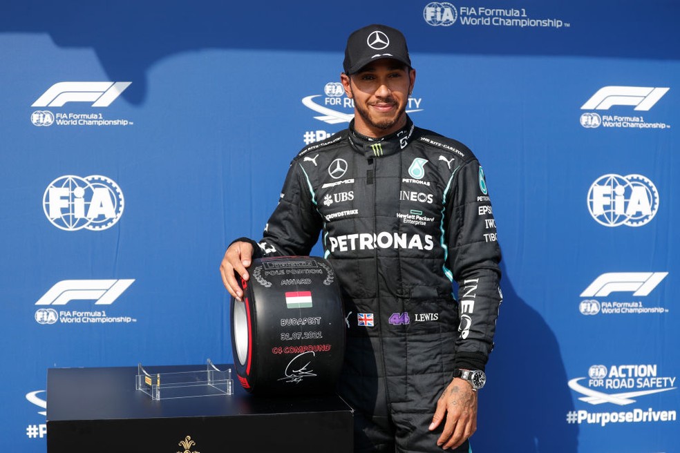 Lewis Hamilton conquistou terceira pole position de 2021 no GP da Hungria — Foto:  David W Cerny - Pool/Getty Images