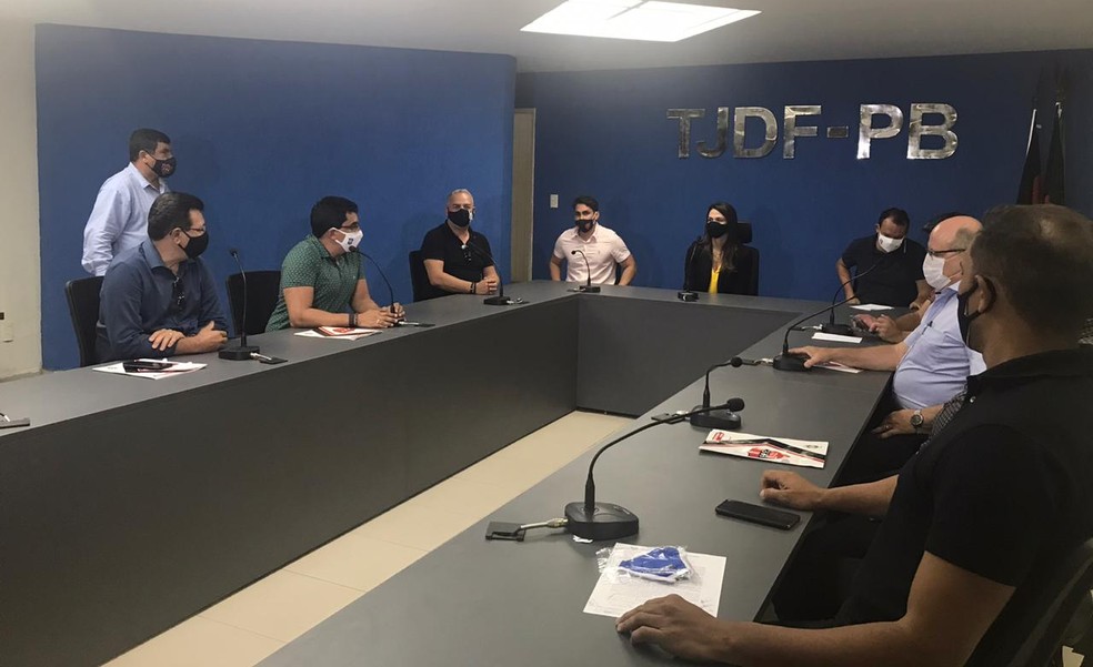 Reunião na última segunda-feira definiu o cancelamento do Campeonato Paraibano — Foto: Divulgação / FPF