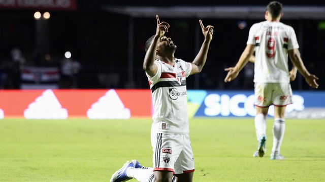 Nik&atilde;o festeja gol do S&atilde;o Paulo contra o Cuiab&aacute;