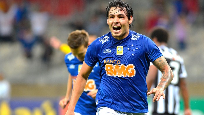 Goulart admite aperto no coração após despedida no Cruzeiro