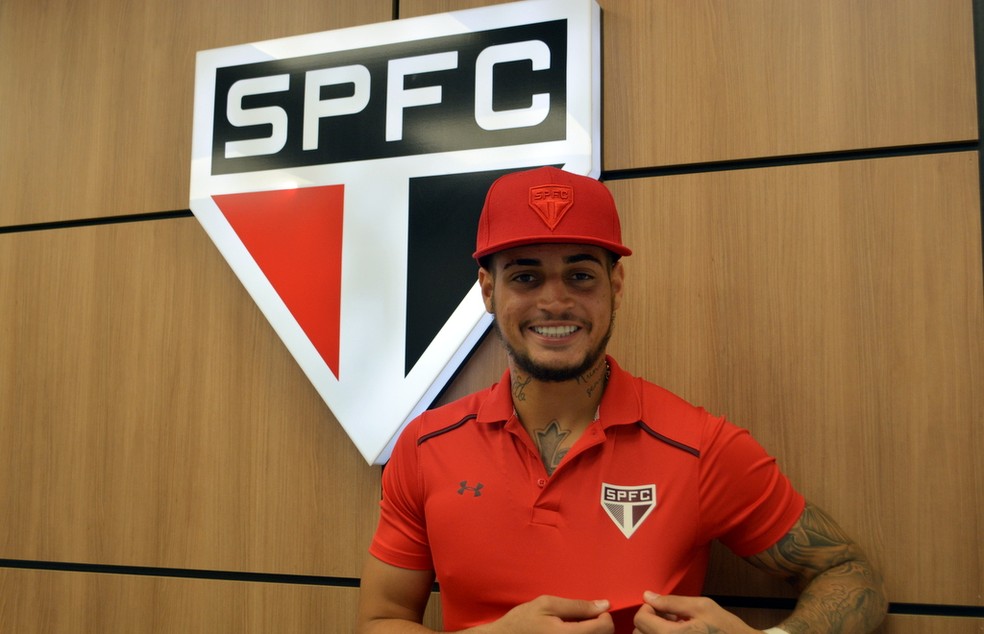 Jean é o primeiro reforço confirmado do São Paulo para 2018 (Foto: Érico Leonan / saopaulofc.net)