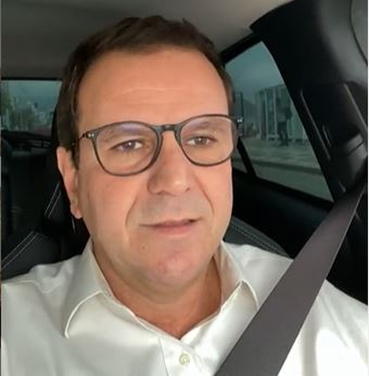 Eduardo Paes prevê vacina para janeiro e diz que pessoas ...
