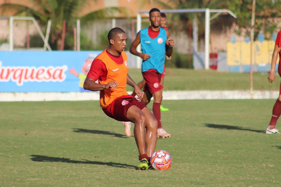 Danilo Pires n&atilde;o joga desde julho do ano passado &mdash; Foto: L&eacute;o Lemos/CNC