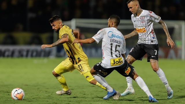 Luan teve atuação apagada em Guaraní x Corinthians