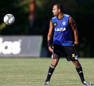 Alecsandro sobre disputa com Brocador: Será até fim do contrato