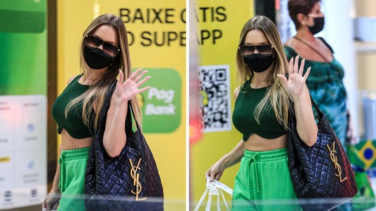 Carla Diaz usa look todo verde e bolsa de R$ 25 mil; fotos
