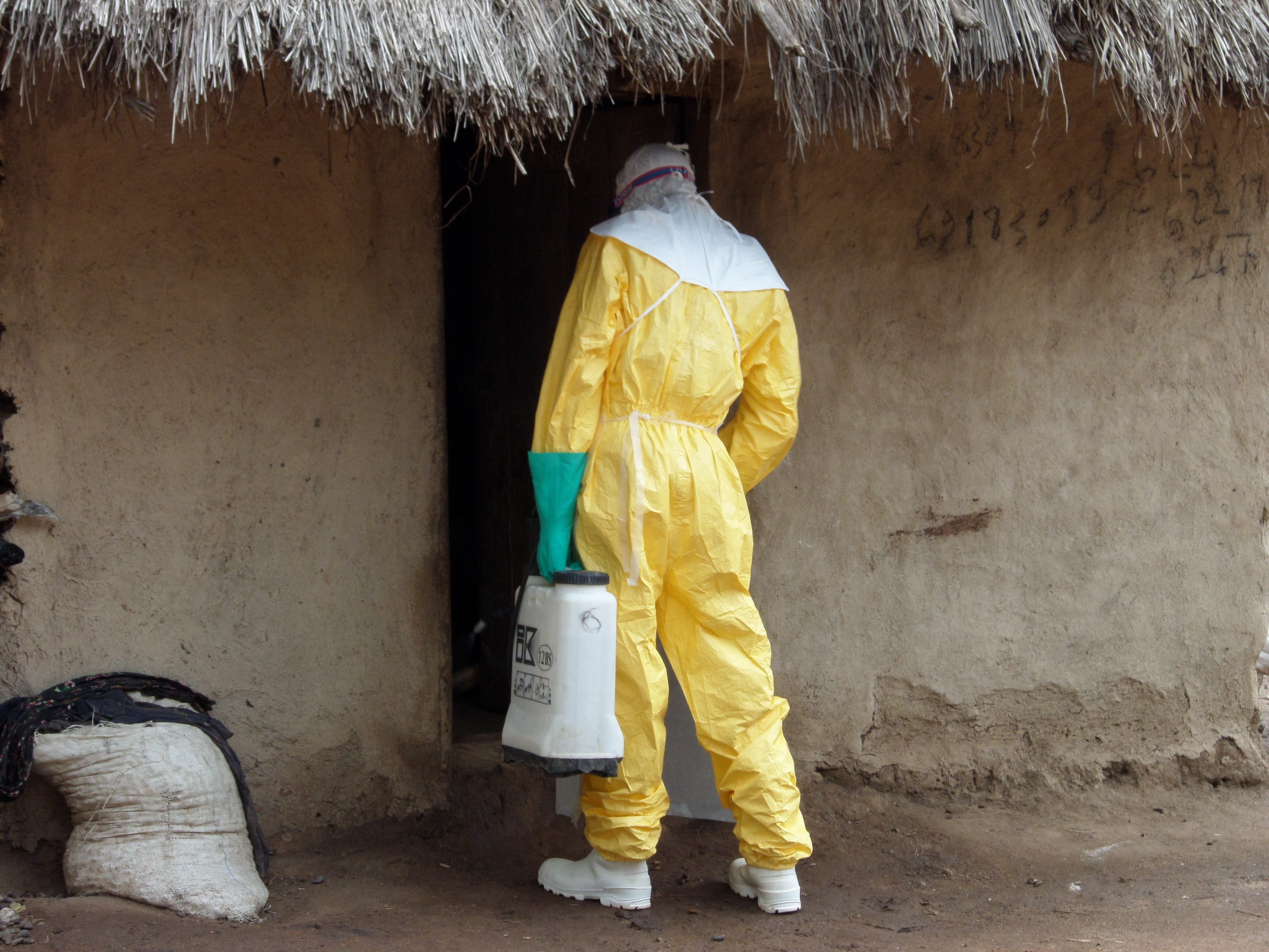 Habitantes culpam os agentes de saúde pelo ebola (Foto: EC/ECHO/Jean-Louis Mosser/flickr/creative commons)