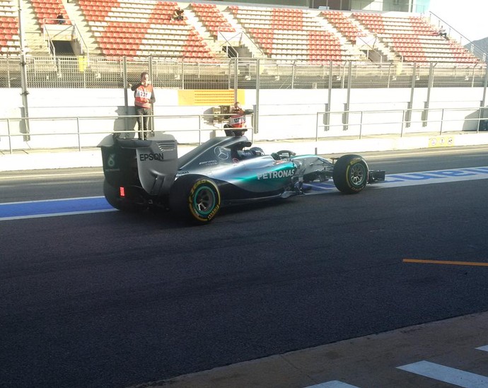 Com pneus macios (amarelos), Nico Rosberg foi imbatível e abaixou os tempos para a casa de 1m22s (Foto: Divulgação)