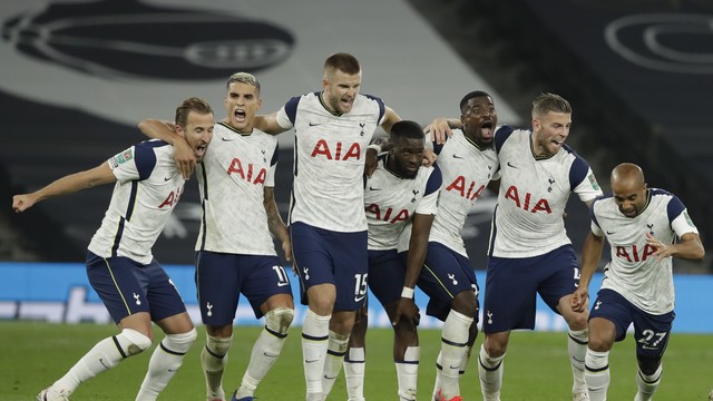 Com gol de Kane, Tottenham busca empate no fim contra o Chelsea