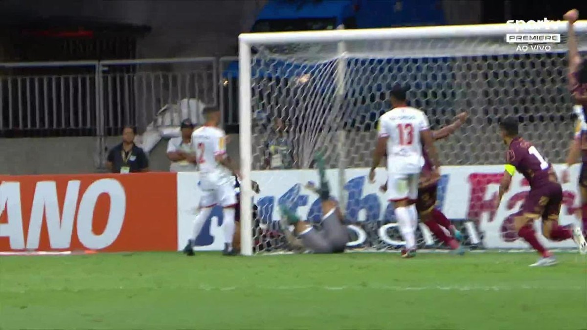 Análise dominante, Bahia enfim alinha desempenho e resultado para virar jogo sobre o Tombense