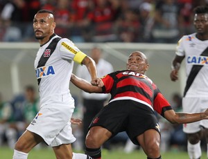 OFF - Vasco leva vantagem sobre o Flamengo nos confrontos fora do Rio de Janeiro