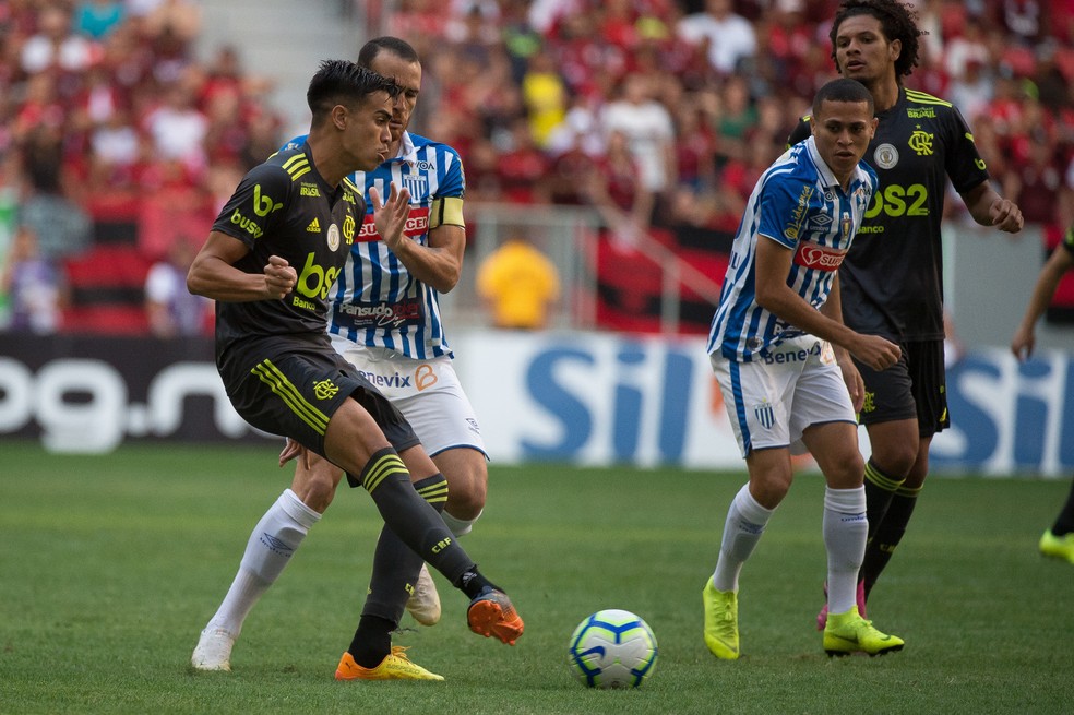 Reinier foi um dos grandes nomes do Flamengo em Bras&iacute;lia &mdash; Foto: Alexandre Vidal/Flamengo