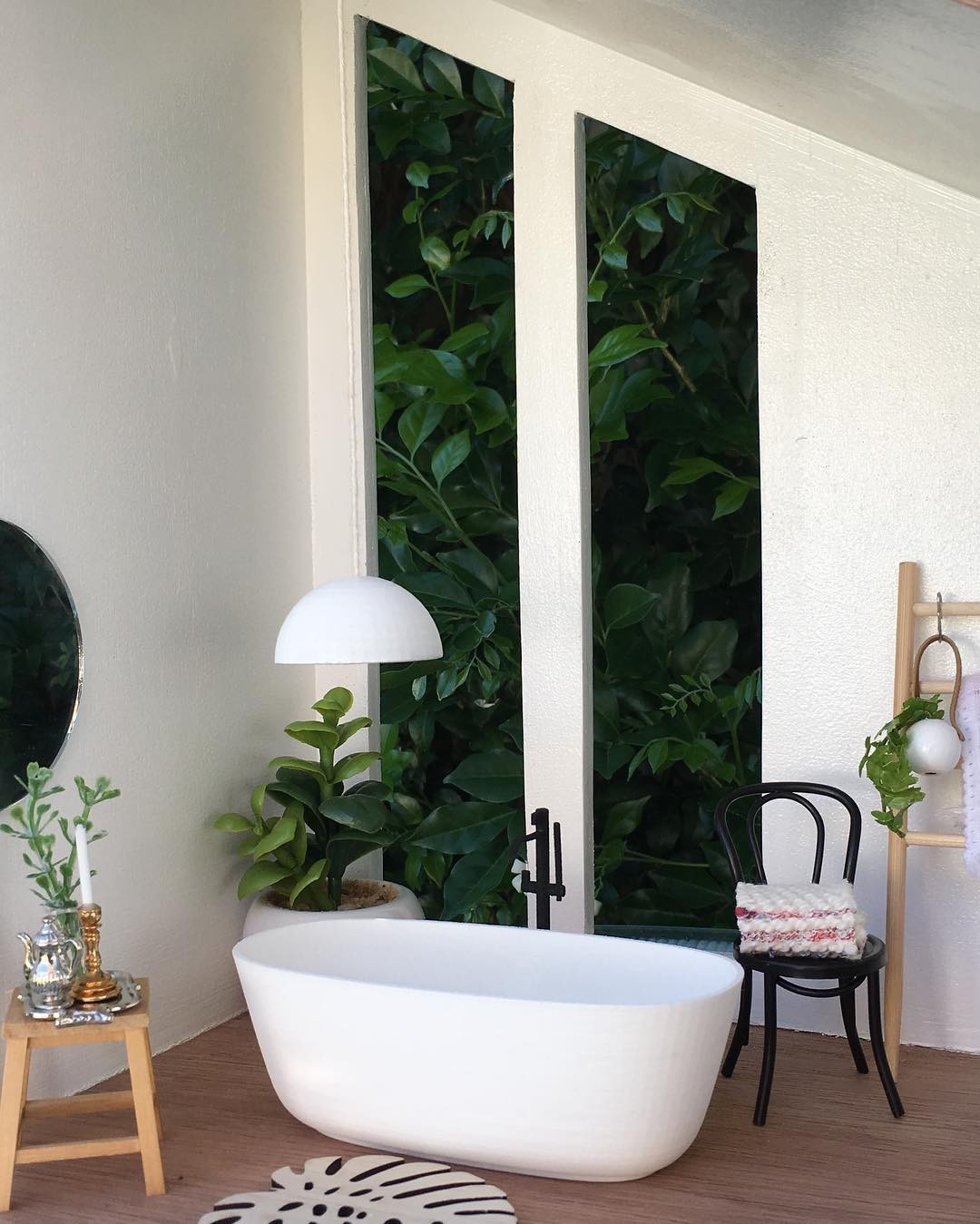 Banheiro de casa ou spa?  (Foto: Reprodução Instagram @mini_modern_designs)