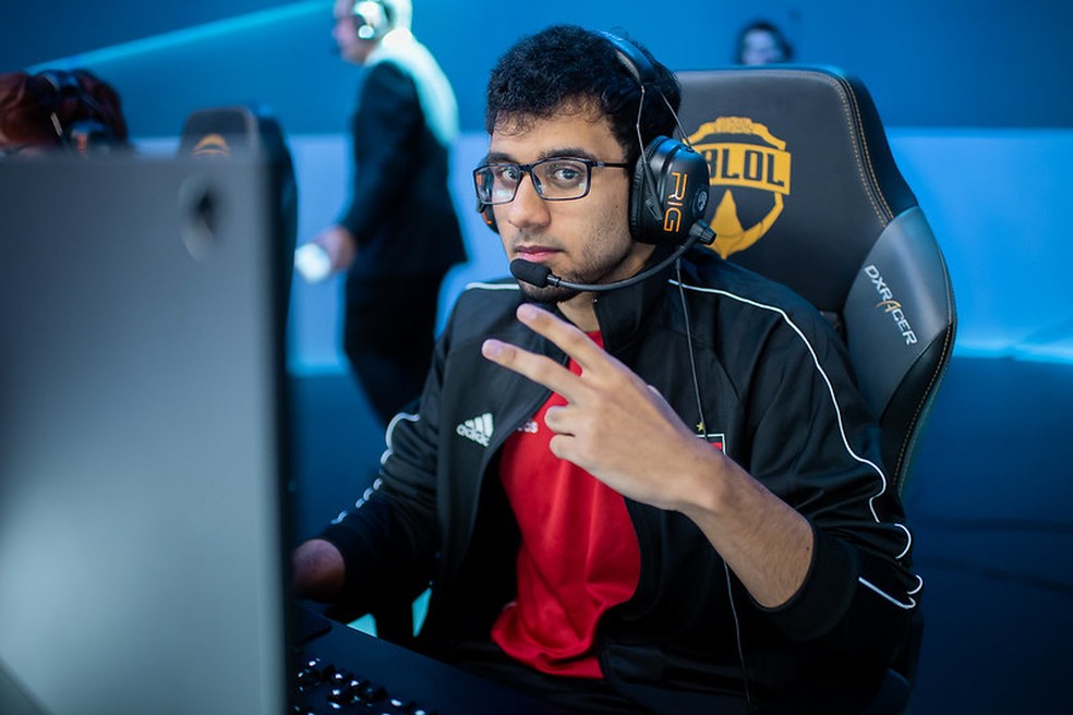 Cblol 2020 Flamengo Fecha Semana Invicto Junto Com Prodigy E