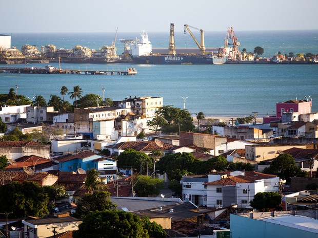 Área portuária de Maceió (Foto: Jonathan Lins/G1)