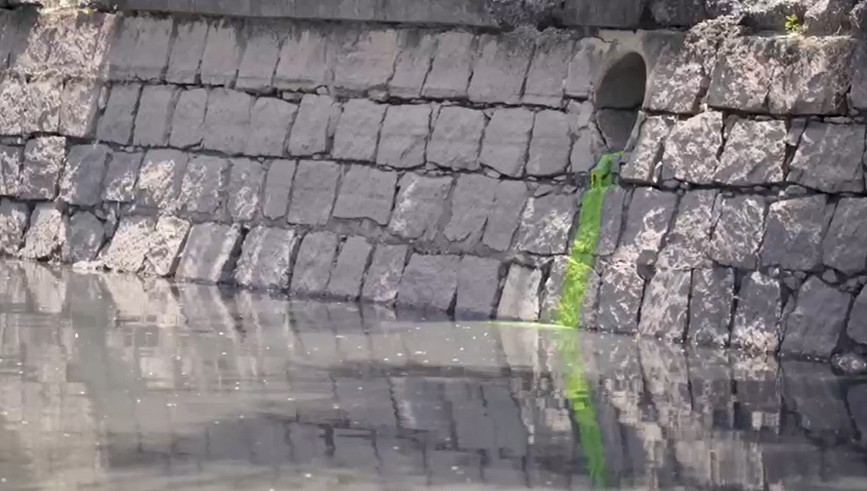 Operação da BRK usa corante para identificar ligações clandestinas de esgoto em Maceió