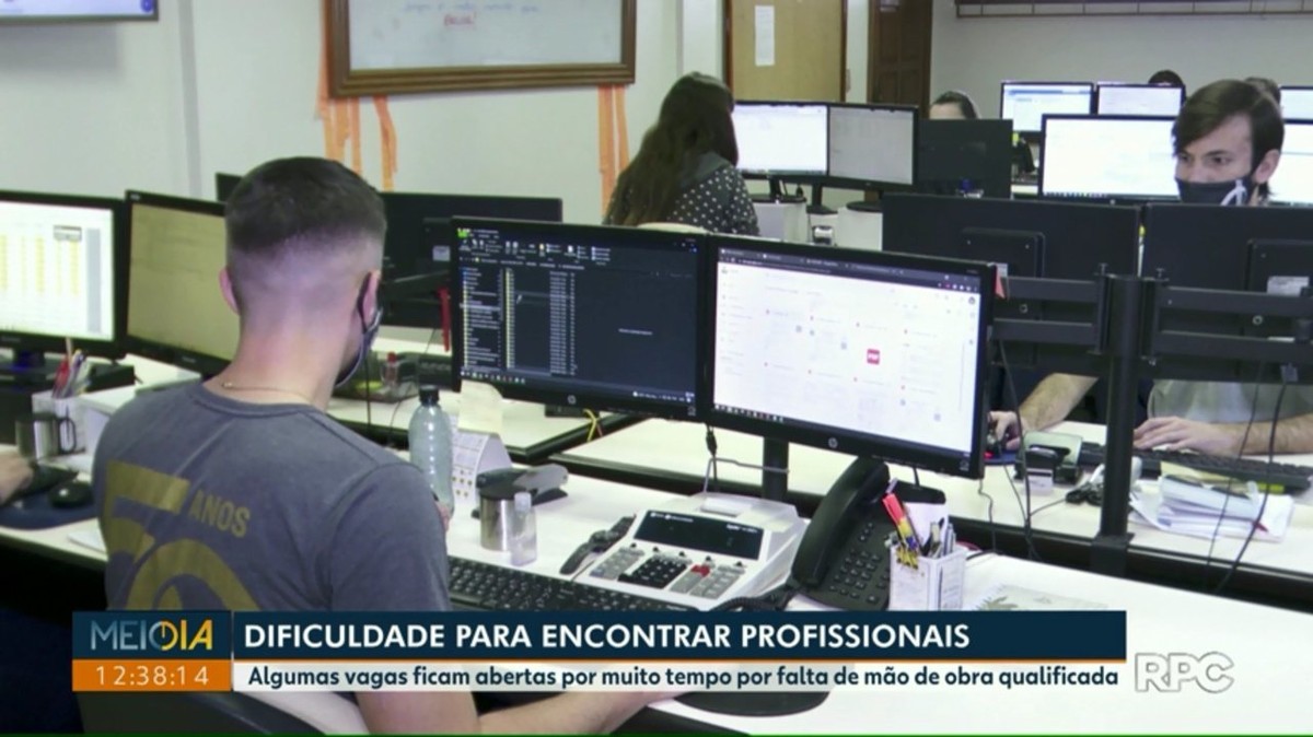 Rede de fast food oferece 38 vagas de emprego, em Foz do Iguaçu - Vimarsana News