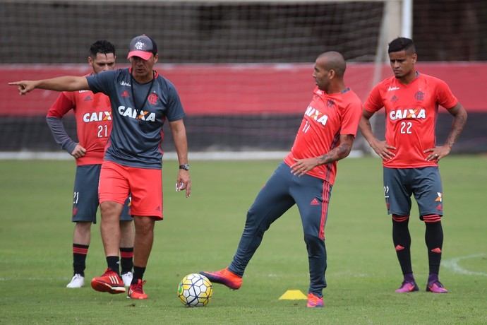 Emerson Sheik Zé Ricardo Flamengo treino (Foto: Gilvan de Souza/Flamengo)